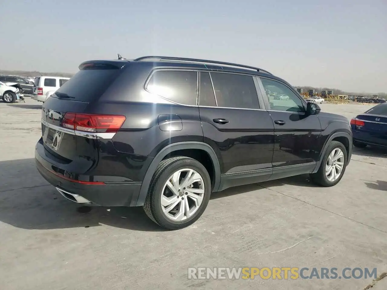 3 Photograph of a damaged car 1V2WR2CA8MC579855 VOLKSWAGEN ATLAS 2021