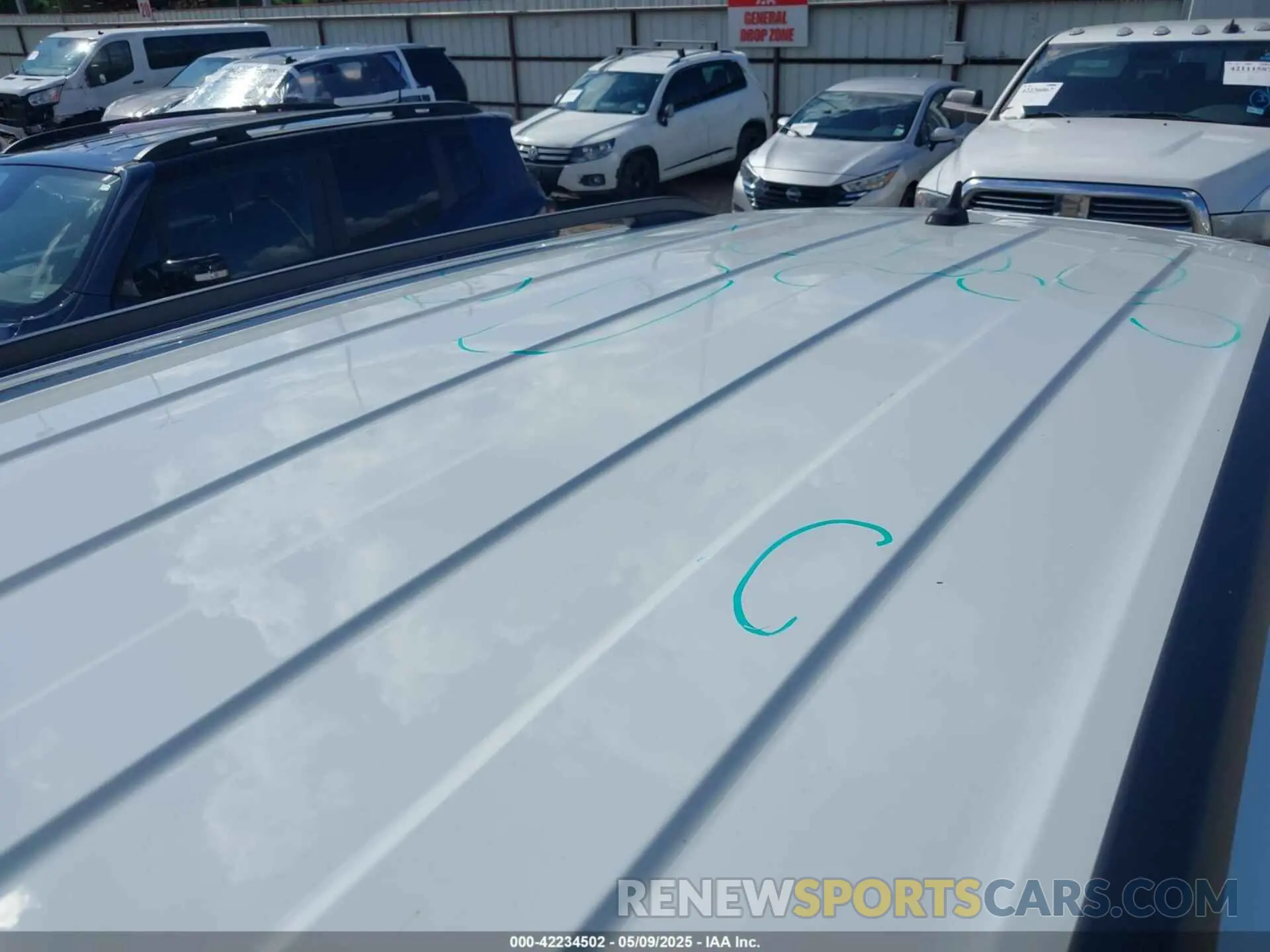 6 Photograph of a damaged car 1V2WR2CA9MC585700 VOLKSWAGEN ATLAS 2021