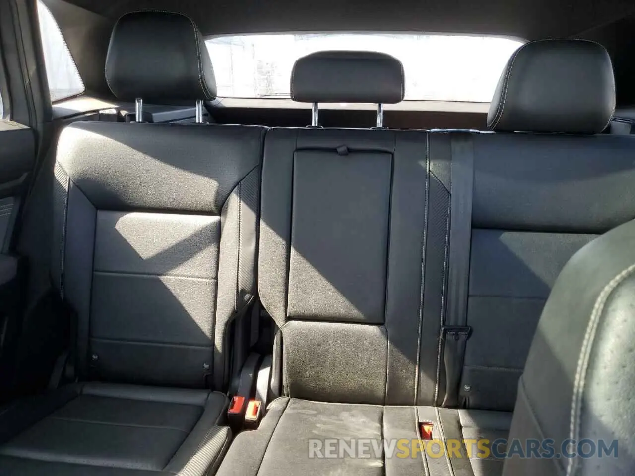 10 Photograph of a damaged car 1V2BC2CA9NC207880 VOLKSWAGEN ATLAS 2022