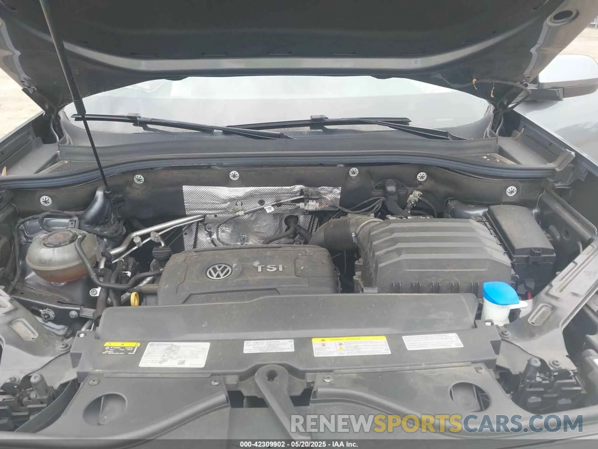 10 Photograph of a damaged car 1V2BP2CA2NC504428 VOLKSWAGEN ATLAS 2022