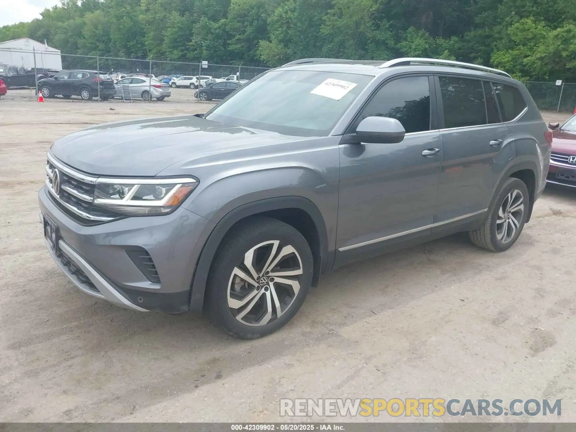 2 Photograph of a damaged car 1V2BP2CA2NC504428 VOLKSWAGEN ATLAS 2022