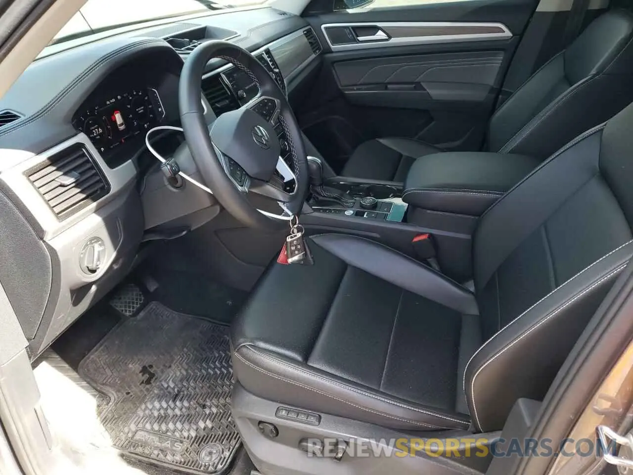 7 Photograph of a damaged car 1V2BP2CA3NC561902 VOLKSWAGEN ATLAS 2022