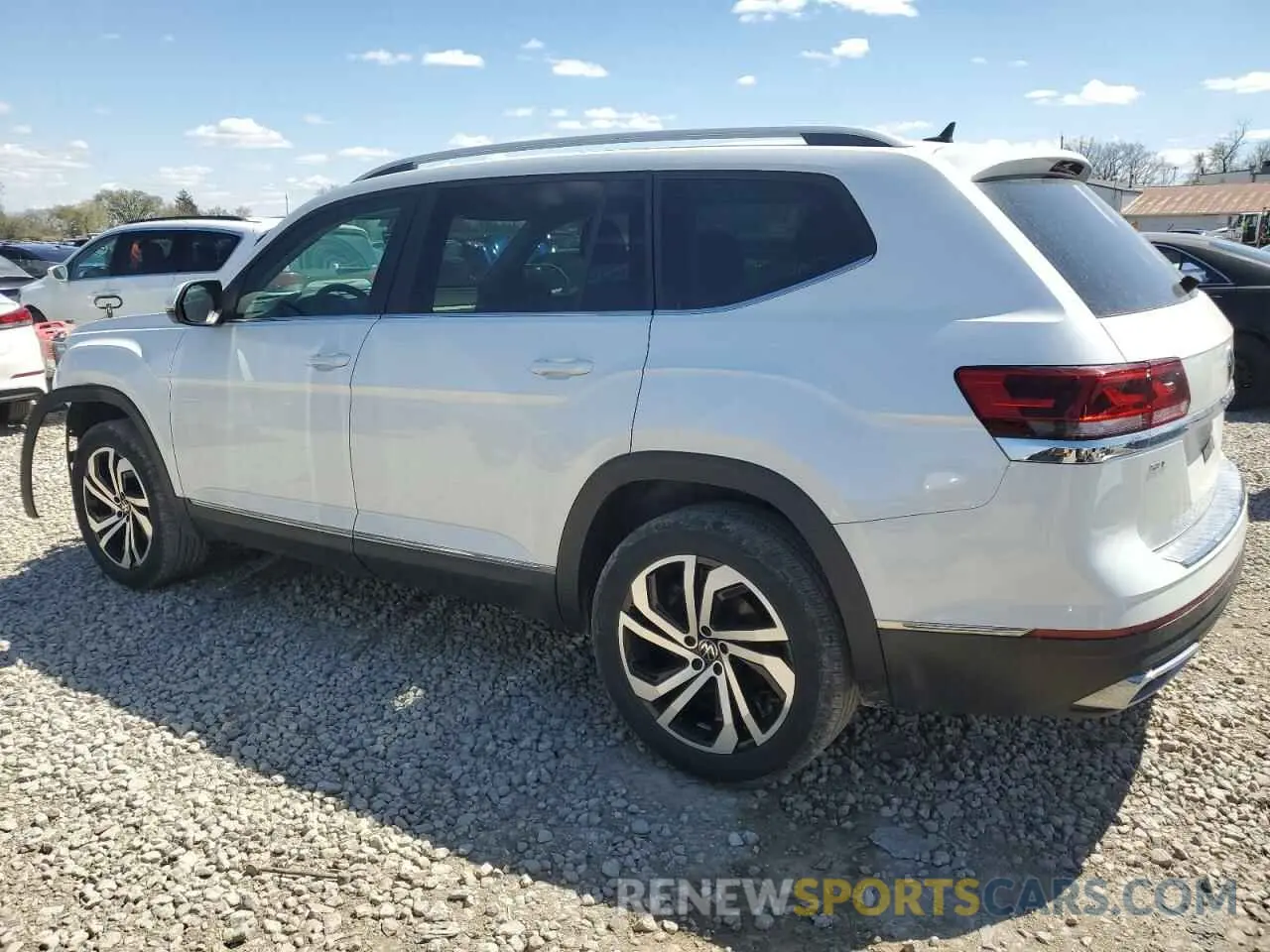 2 Photograph of a damaged car 1V2BP2CA6NC563112 VOLKSWAGEN ATLAS 2022
