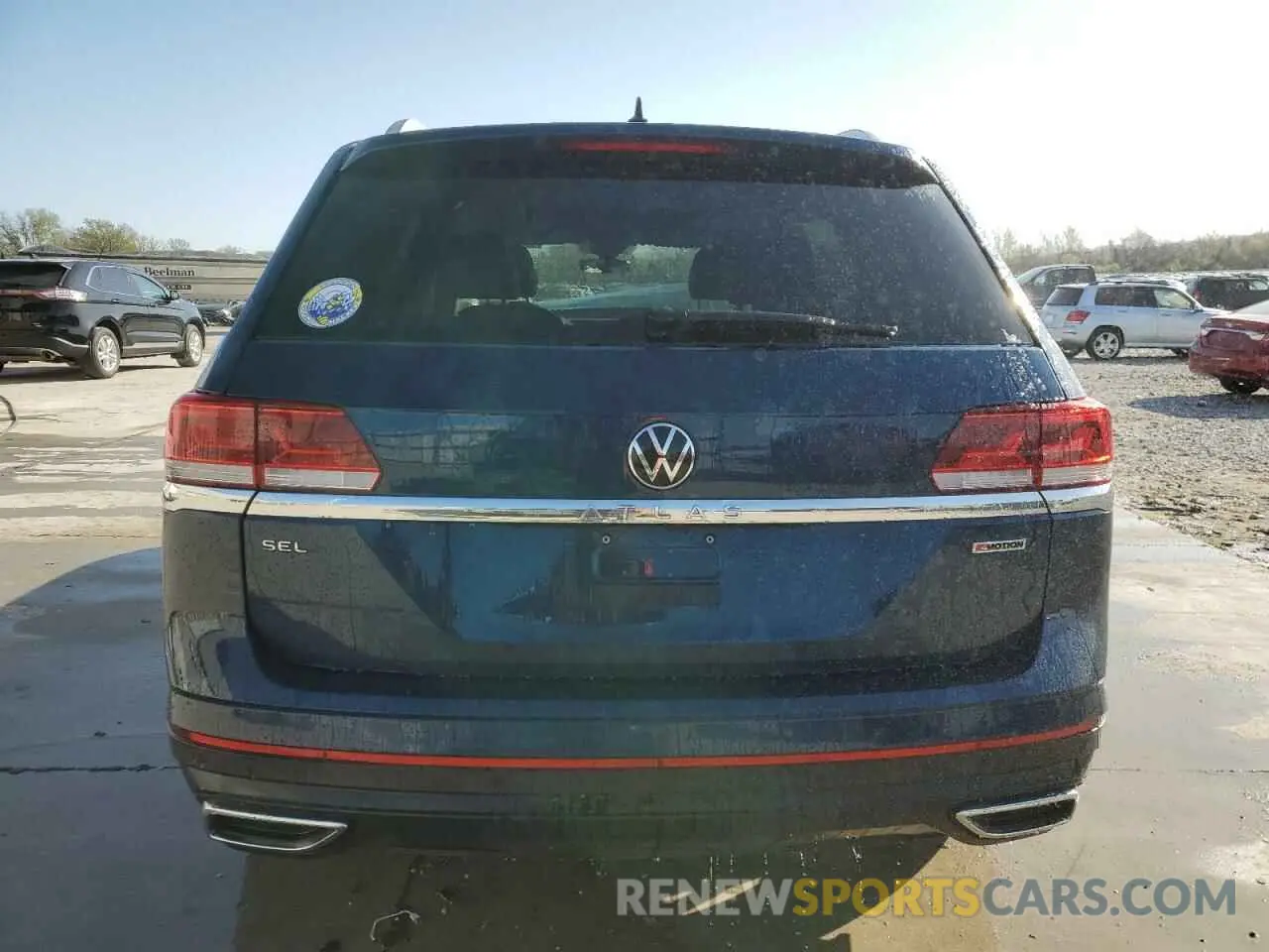 6 Photograph of a damaged car 1V2BP2CA7NC504537 VOLKSWAGEN ATLAS 2022