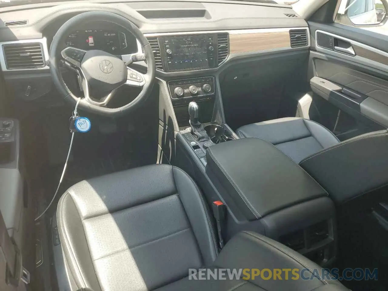 8 Photograph of a damaged car 1V2BR2CA2NC500888 VOLKSWAGEN ATLAS 2022