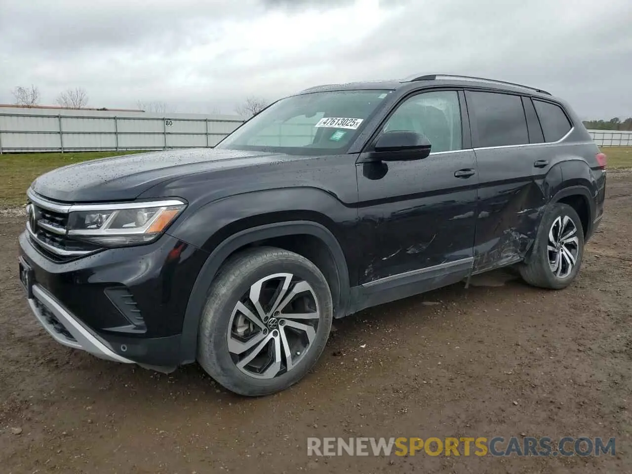 1 Photograph of a damaged car 1V2BR2CA7NC535488 VOLKSWAGEN ATLAS 2022