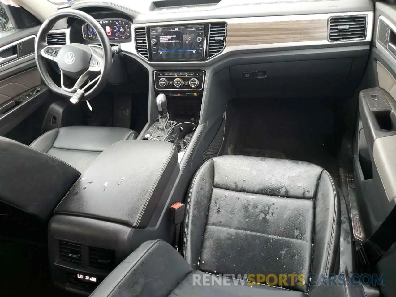 8 Photograph of a damaged car 1V2BR2CA7NC535488 VOLKSWAGEN ATLAS 2022