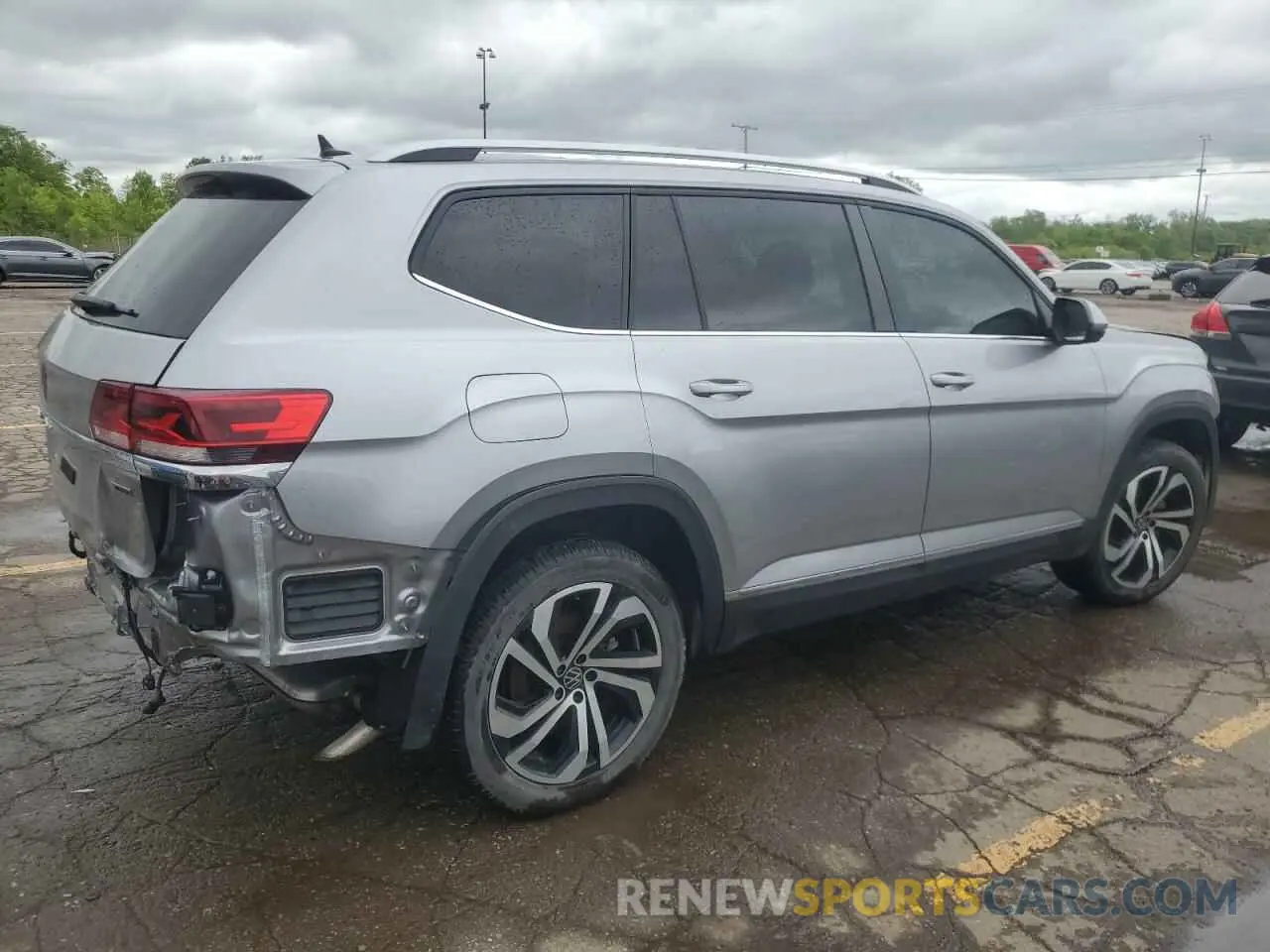3 Photograph of a damaged car 1V2BR2CA8NC534303 VOLKSWAGEN ATLAS 2022