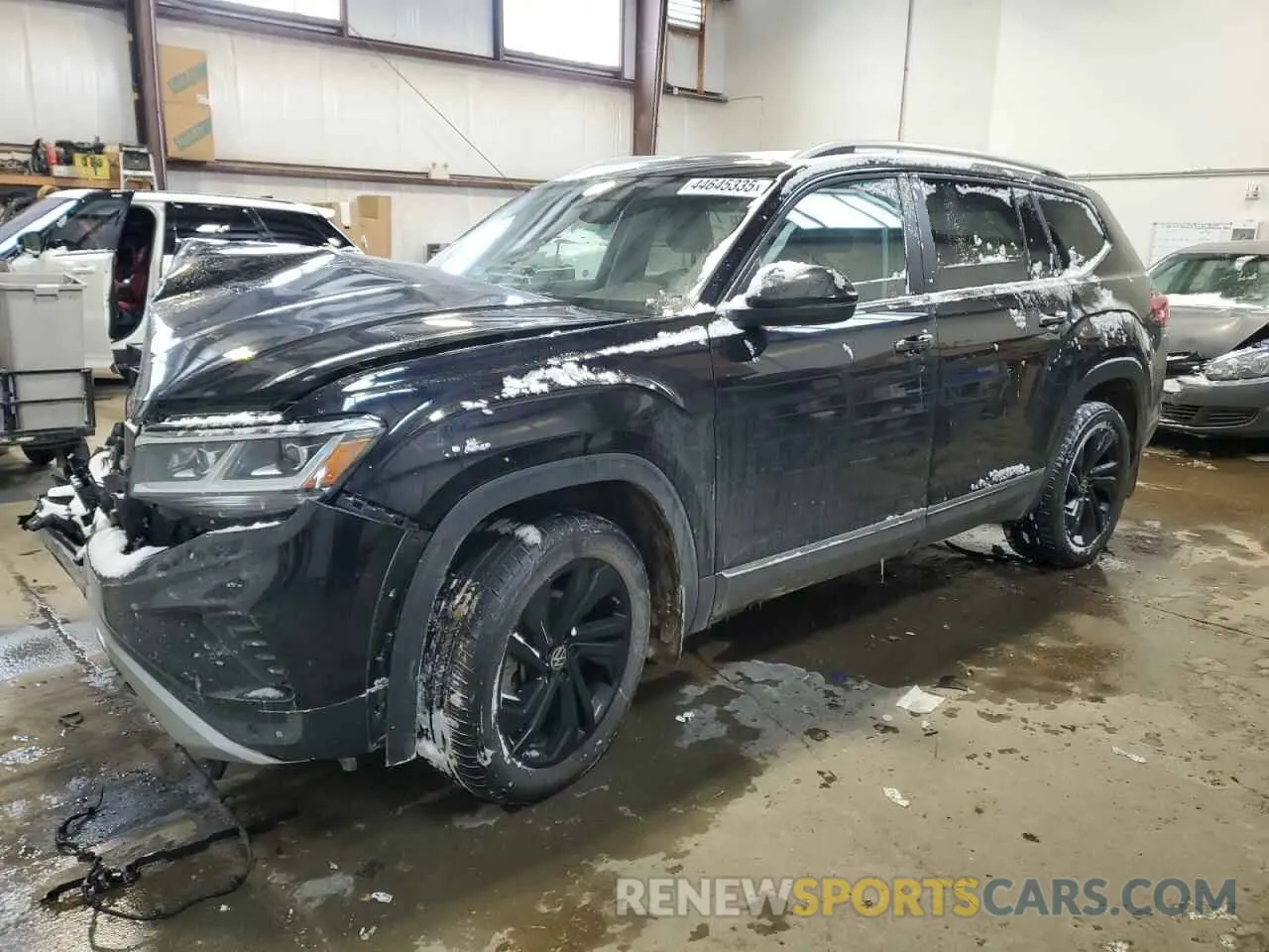 1 Photograph of a damaged car 1V2BR2CAXNC537557 VOLKSWAGEN ATLAS 2022