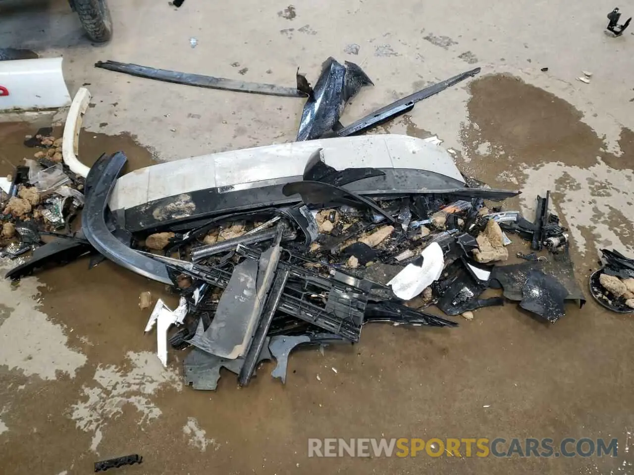 13 Photograph of a damaged car 1V2BR2CAXNC537557 VOLKSWAGEN ATLAS 2022