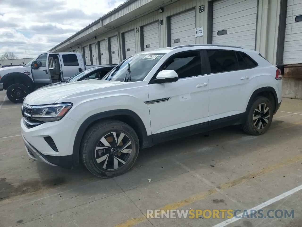 1 Photograph of a damaged car 1V2DC2CA1NC200298 VOLKSWAGEN ATLAS 2022