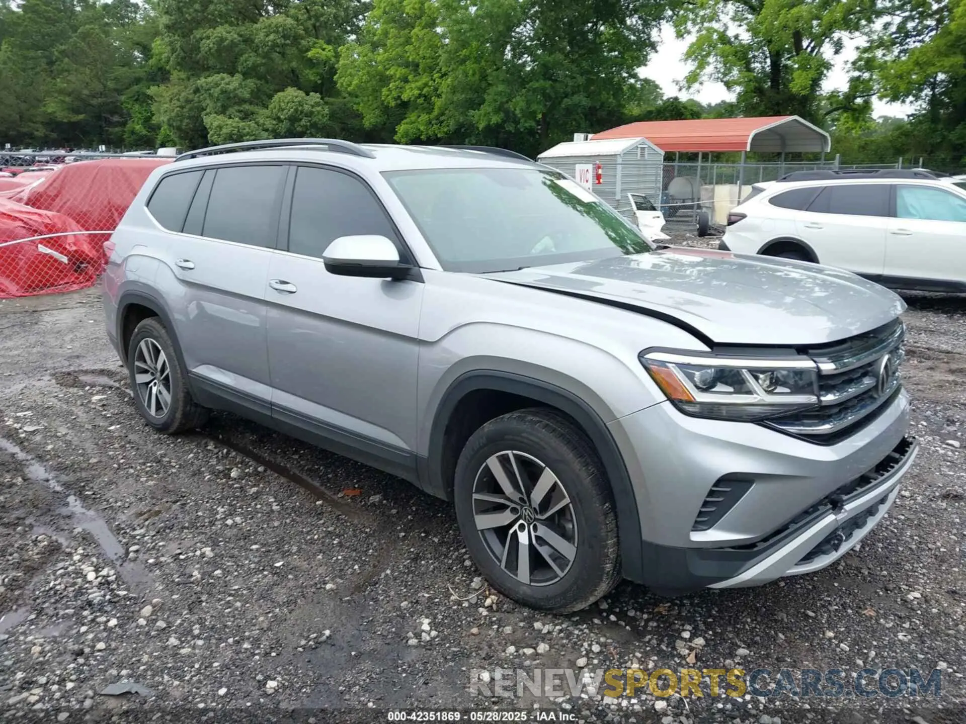 1 Photograph of a damaged car 1V2DP2CA2NC531329 VOLKSWAGEN ATLAS 2022