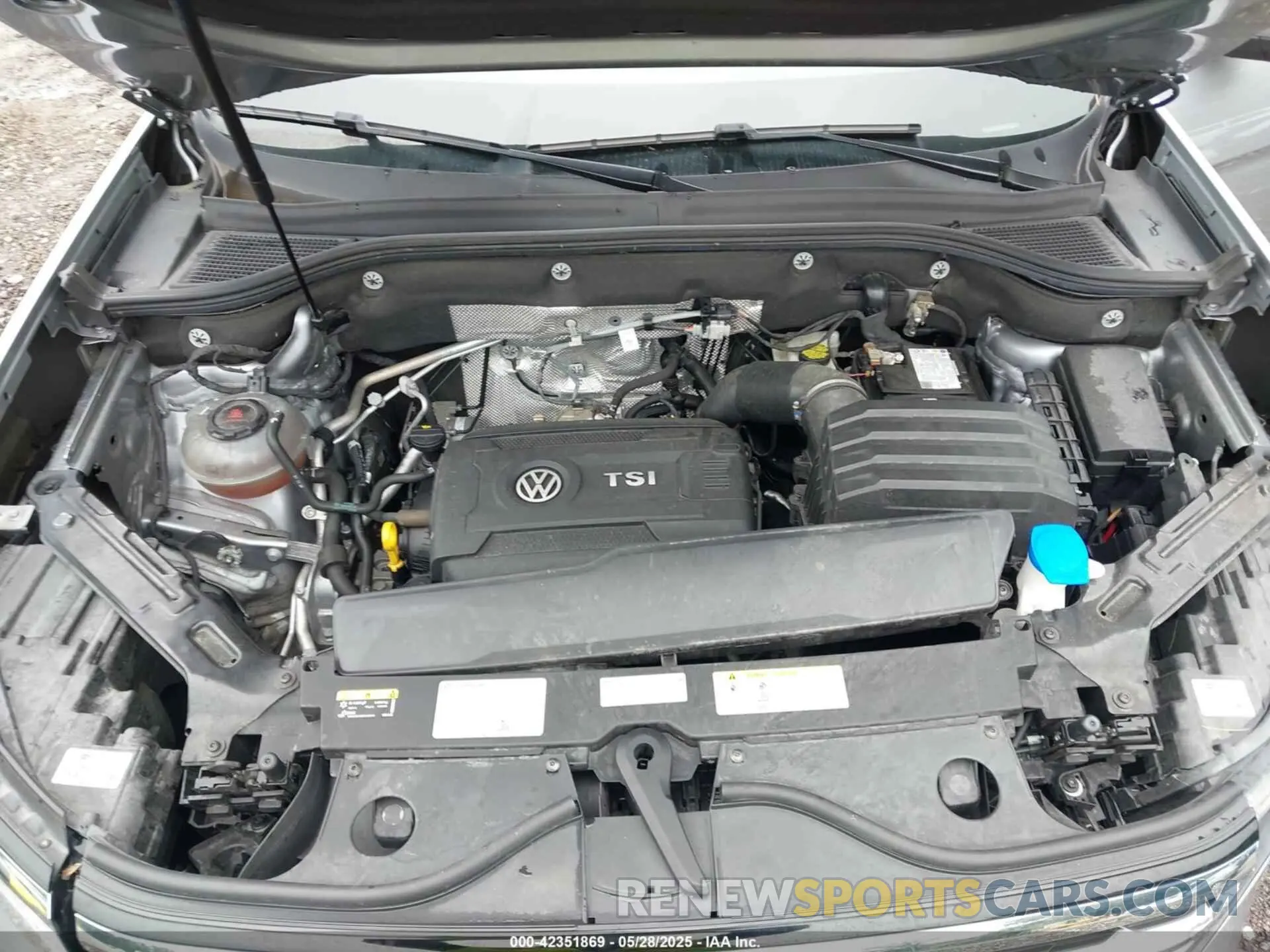 10 Photograph of a damaged car 1V2DP2CA2NC531329 VOLKSWAGEN ATLAS 2022