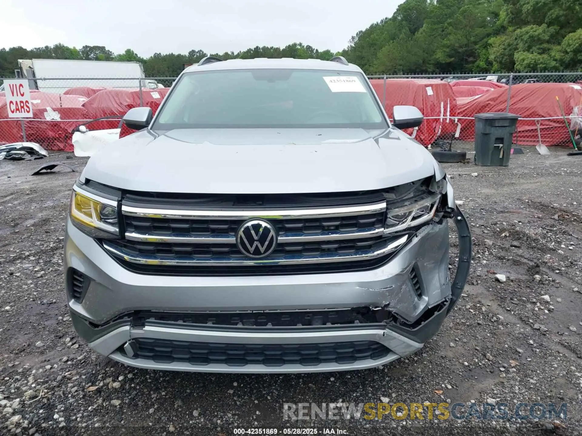 12 Photograph of a damaged car 1V2DP2CA2NC531329 VOLKSWAGEN ATLAS 2022