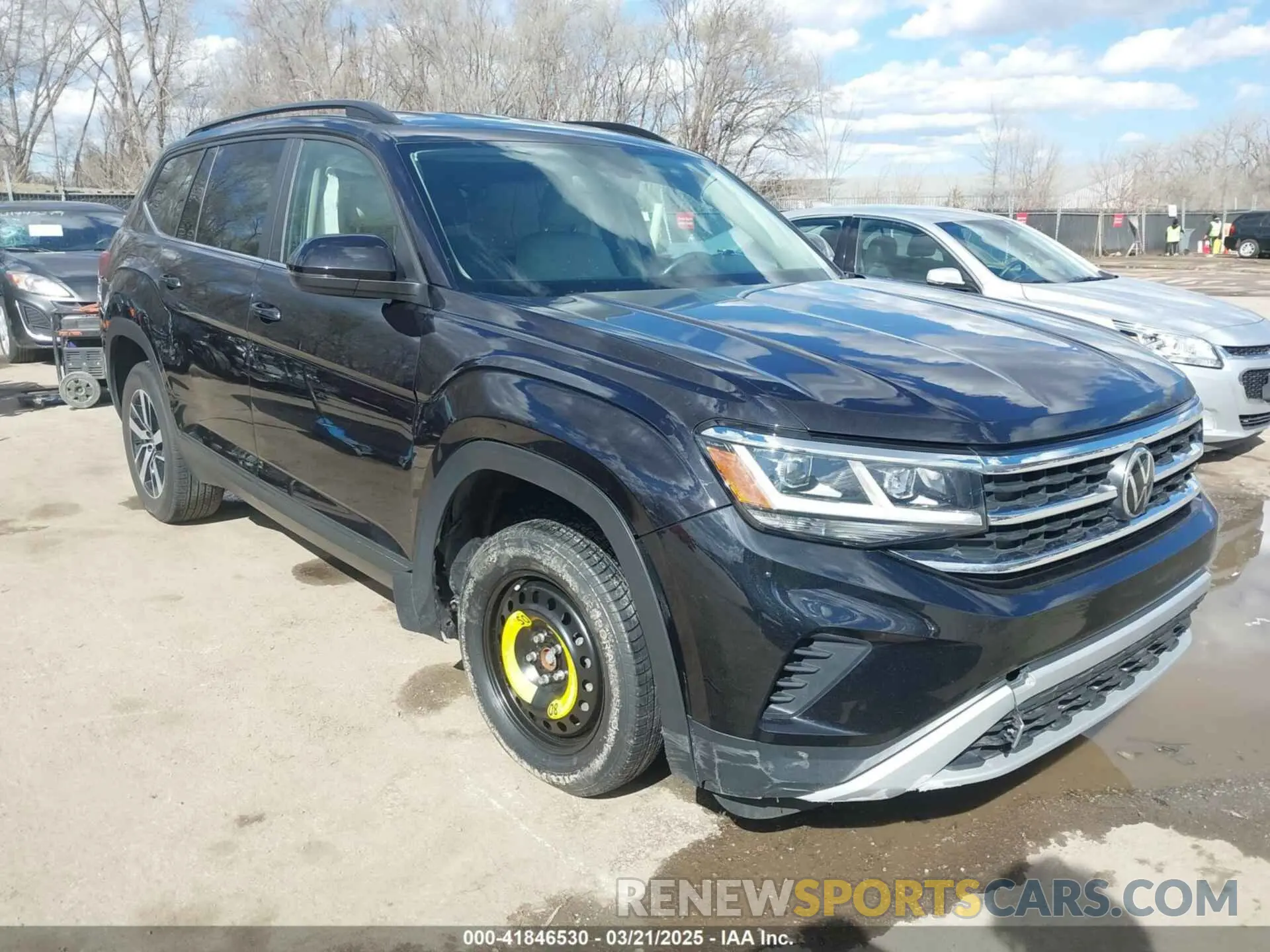 1 Photograph of a damaged car 1V2DP2CA5NC509020 VOLKSWAGEN ATLAS 2022