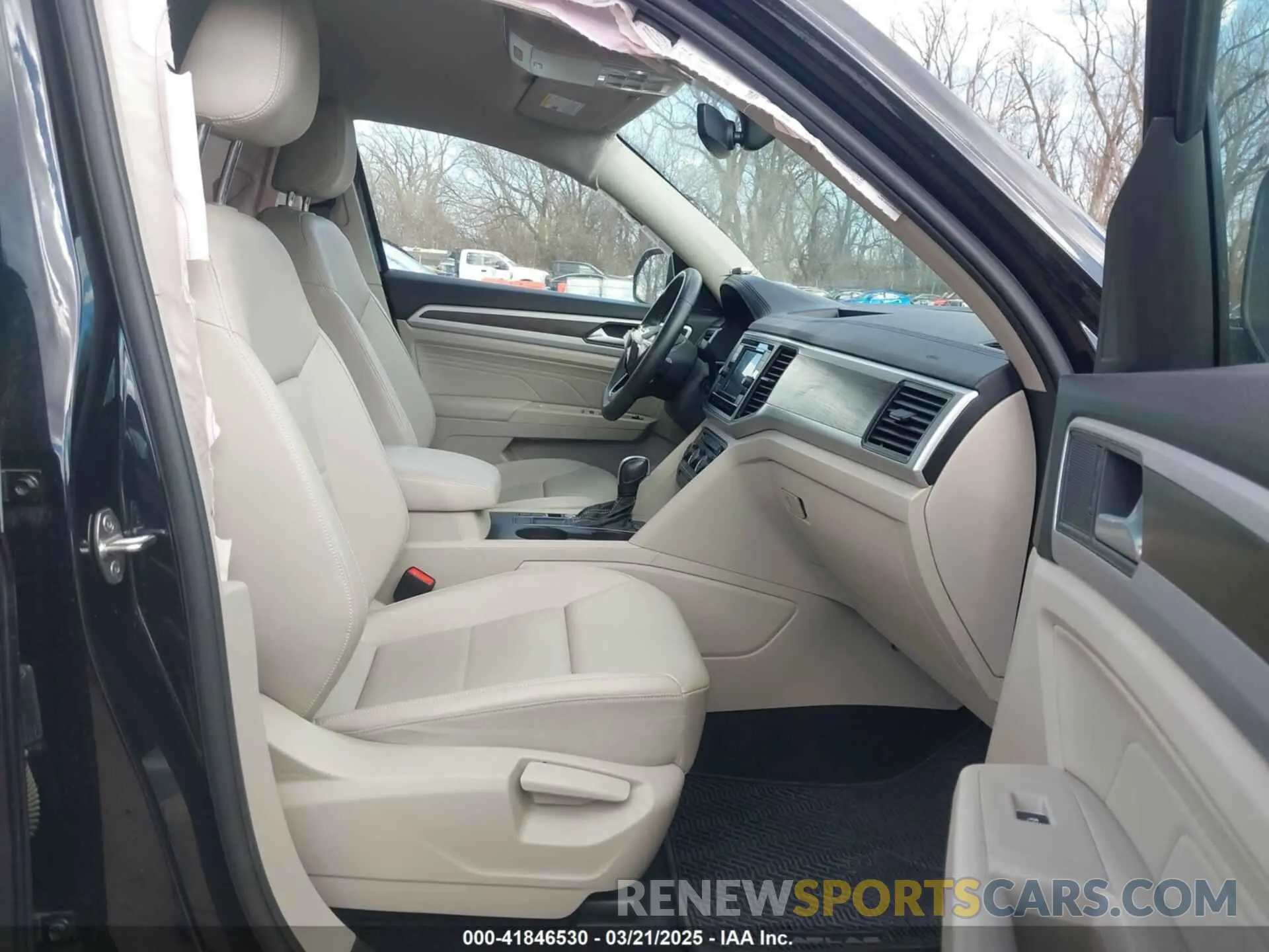 5 Photograph of a damaged car 1V2DP2CA5NC509020 VOLKSWAGEN ATLAS 2022