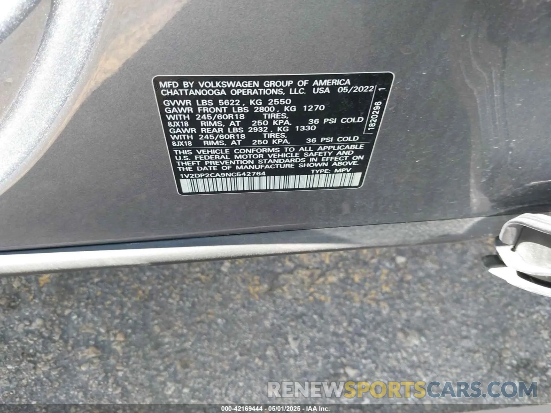 9 Photograph of a damaged car 1V2DP2CA9NC542764 VOLKSWAGEN ATLAS 2022
