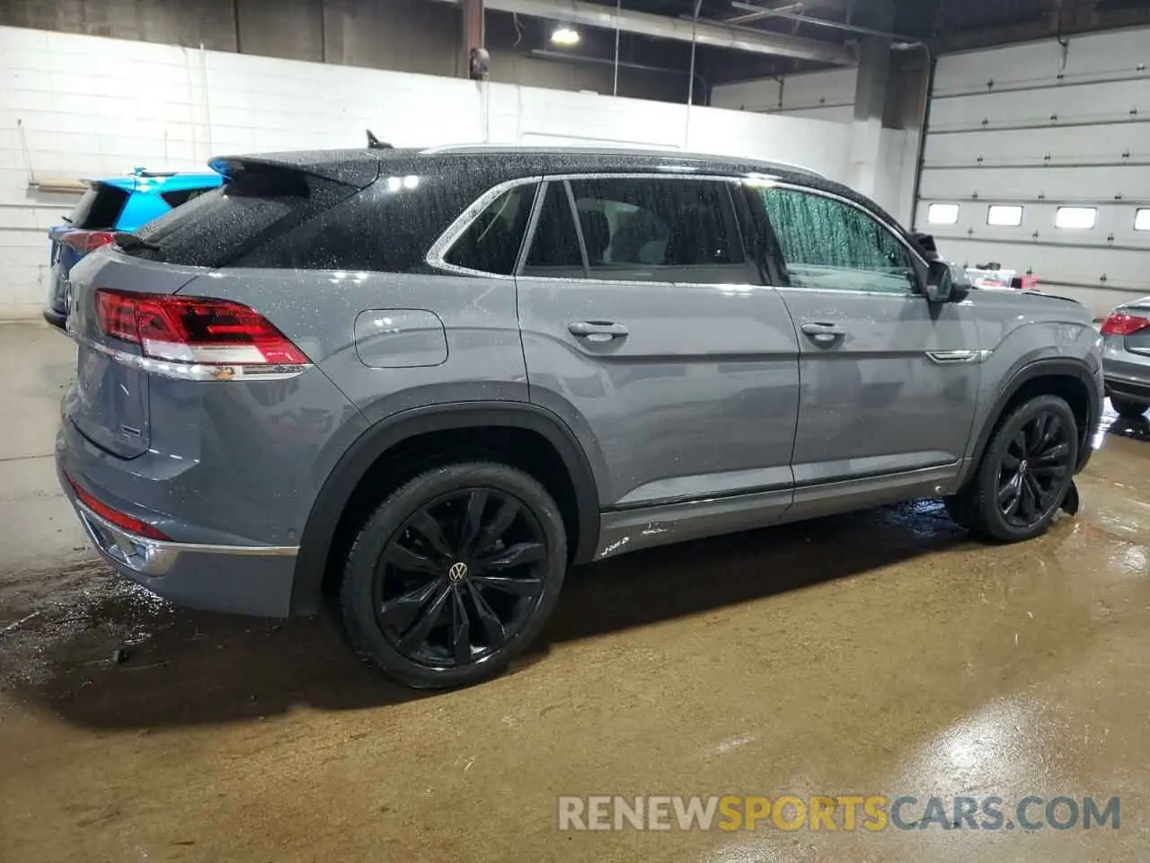 3 Photograph of a damaged car 1V2FE2CA3NC200838 VOLKSWAGEN ATLAS 2022