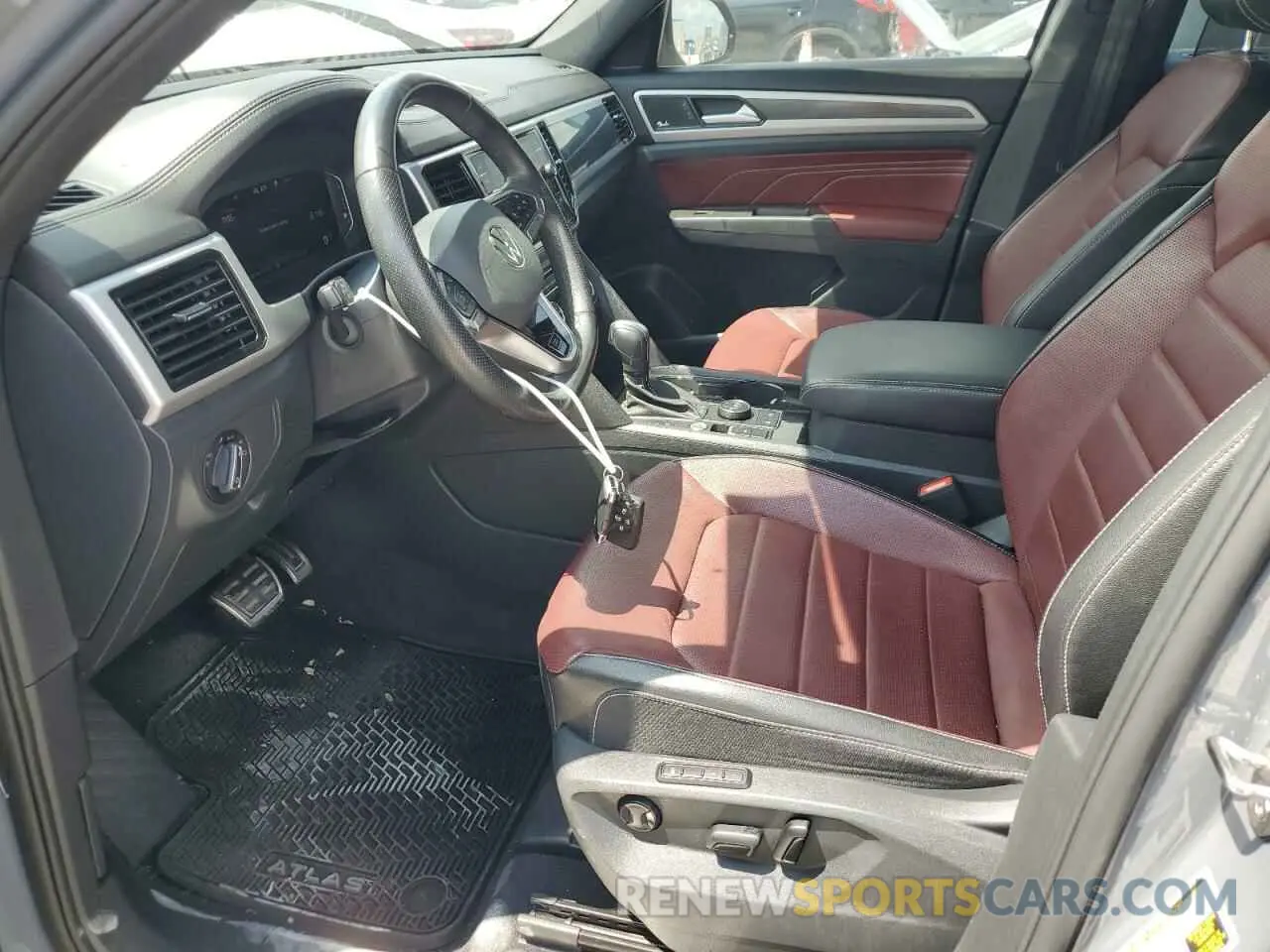 7 Photograph of a damaged car 1V2FE2CA6NC219819 VOLKSWAGEN ATLAS 2022