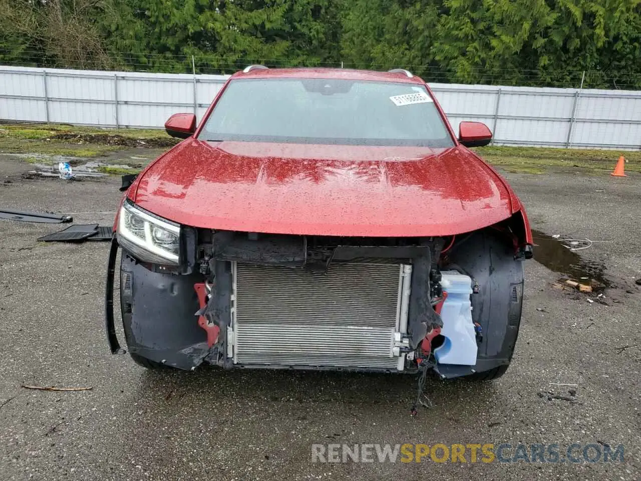 5 Photograph of a damaged car 1V2FE2CA6NC221165 VOLKSWAGEN ATLAS 2022