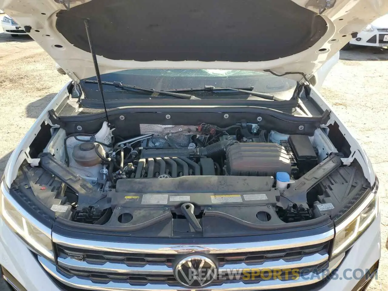 14 Photograph of a damaged car 1V2FR2CA0NC513110 VOLKSWAGEN ATLAS 2022