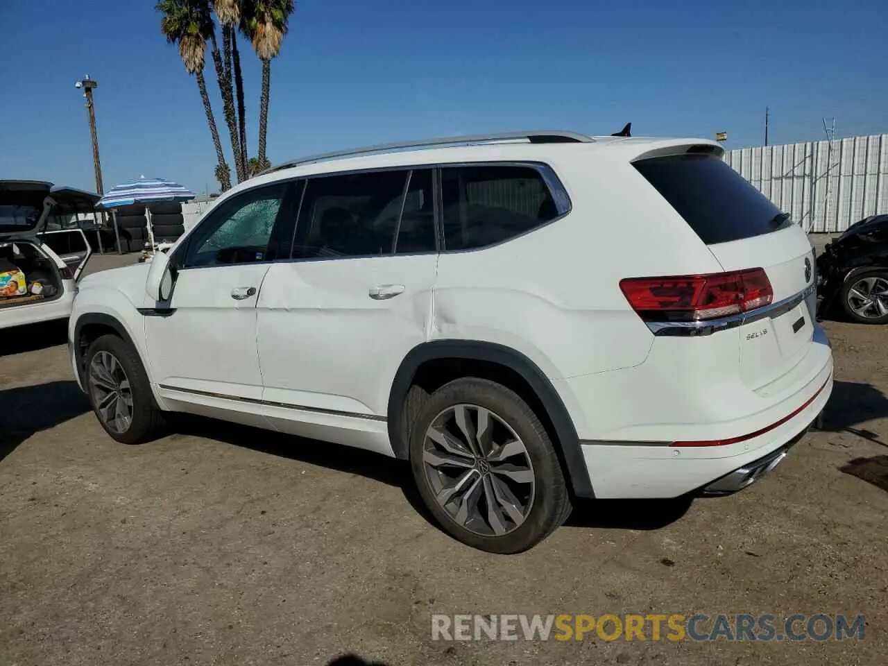 2 Photograph of a damaged car 1V2FR2CA0NC513110 VOLKSWAGEN ATLAS 2022