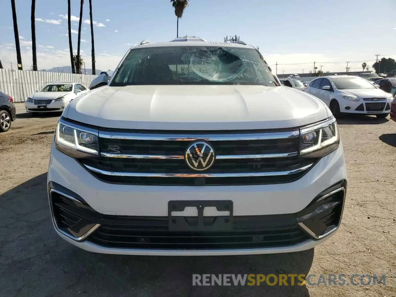 5 Photograph of a damaged car 1V2FR2CA0NC513110 VOLKSWAGEN ATLAS 2022