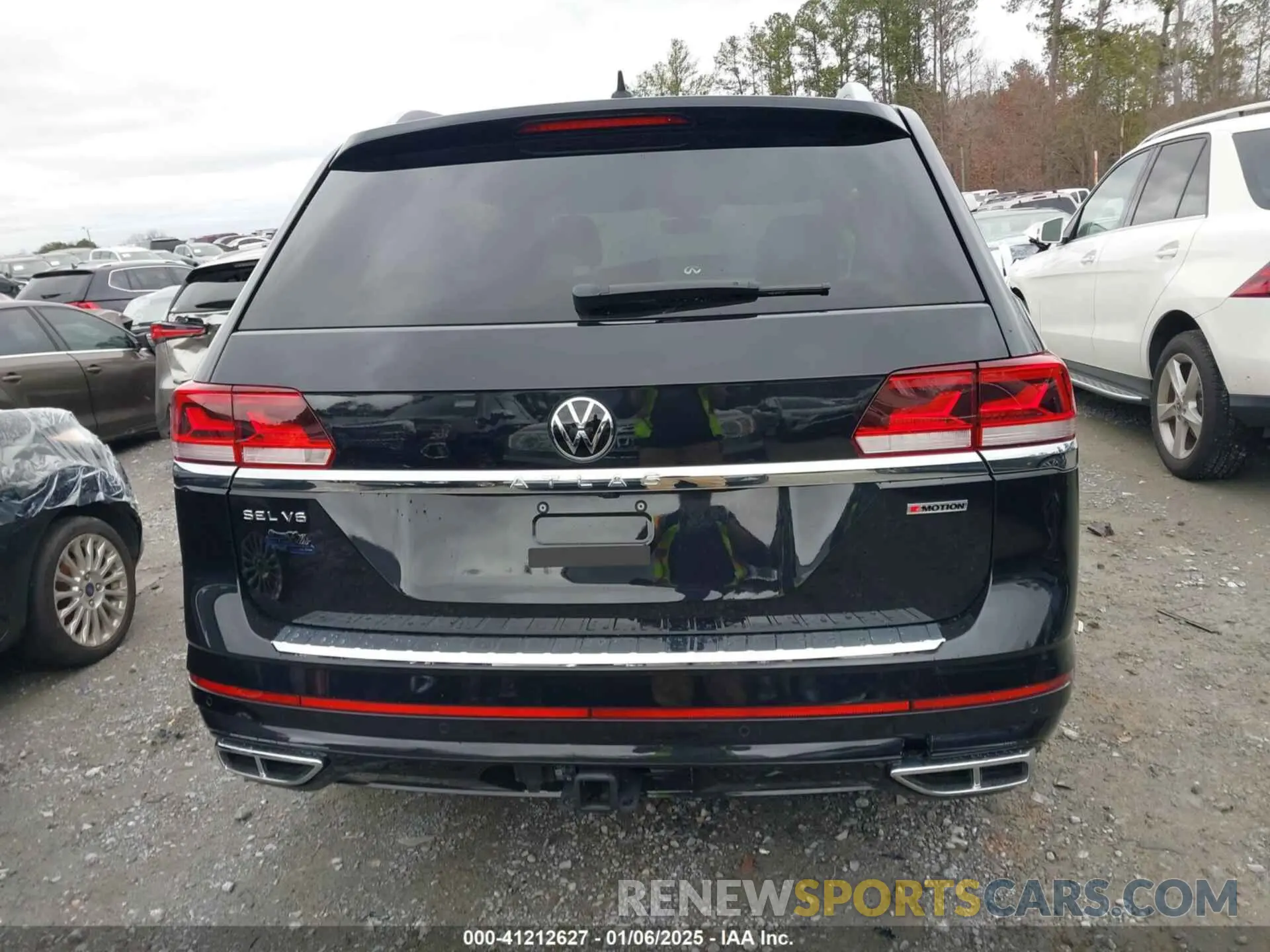 15 Photograph of a damaged car 1V2FR2CA0NC551128 VOLKSWAGEN ATLAS 2022