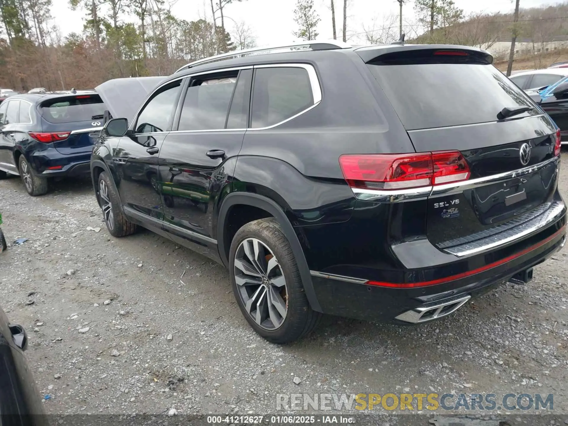 3 Photograph of a damaged car 1V2FR2CA0NC551128 VOLKSWAGEN ATLAS 2022