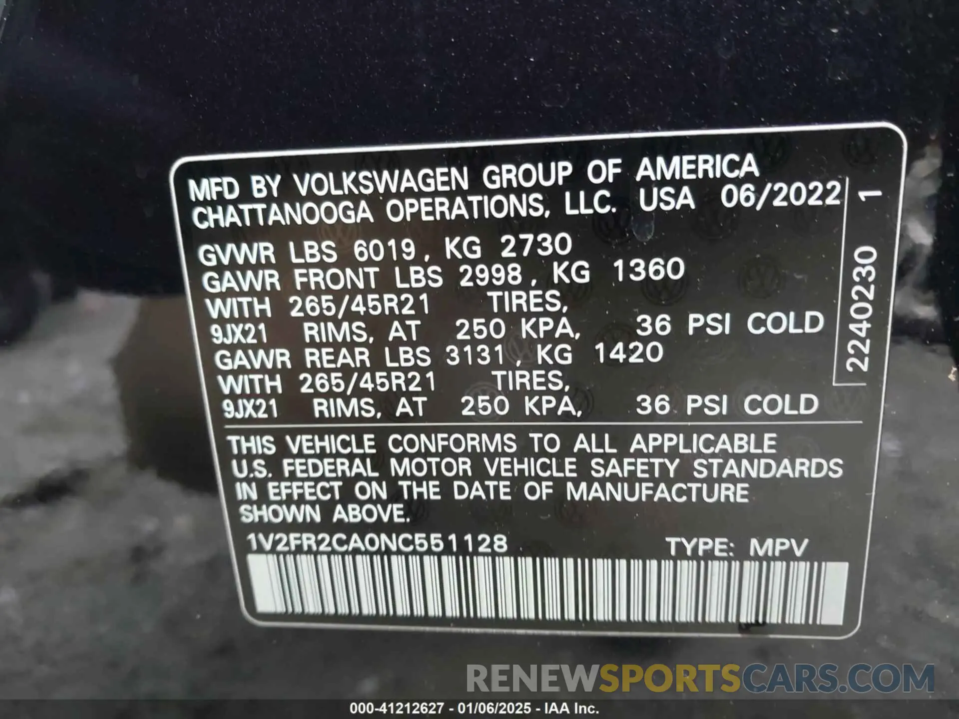 9 Photograph of a damaged car 1V2FR2CA0NC551128 VOLKSWAGEN ATLAS 2022