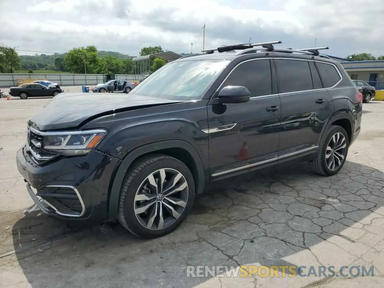 1 Photograph of a damaged car 1V2FR2CAXNC532621 VOLKSWAGEN ATLAS 2022