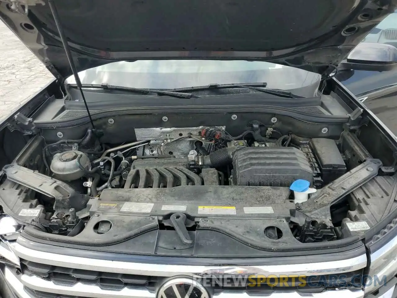 12 Photograph of a damaged car 1V2FR2CAXNC532621 VOLKSWAGEN ATLAS 2022