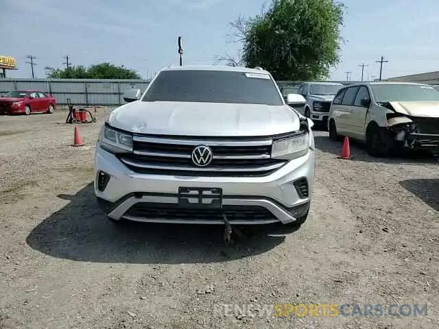 14 Photograph of a damaged car 1V2HE2CA1NC221308 VOLKSWAGEN ATLAS 2022
