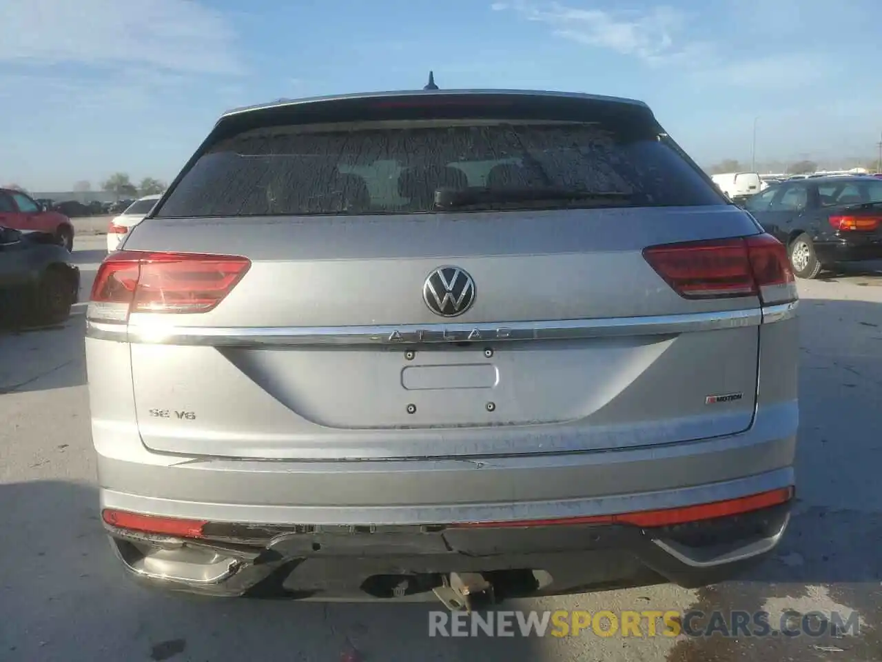 6 Photograph of a damaged car 1V2HE2CAXNC229780 VOLKSWAGEN ATLAS 2022