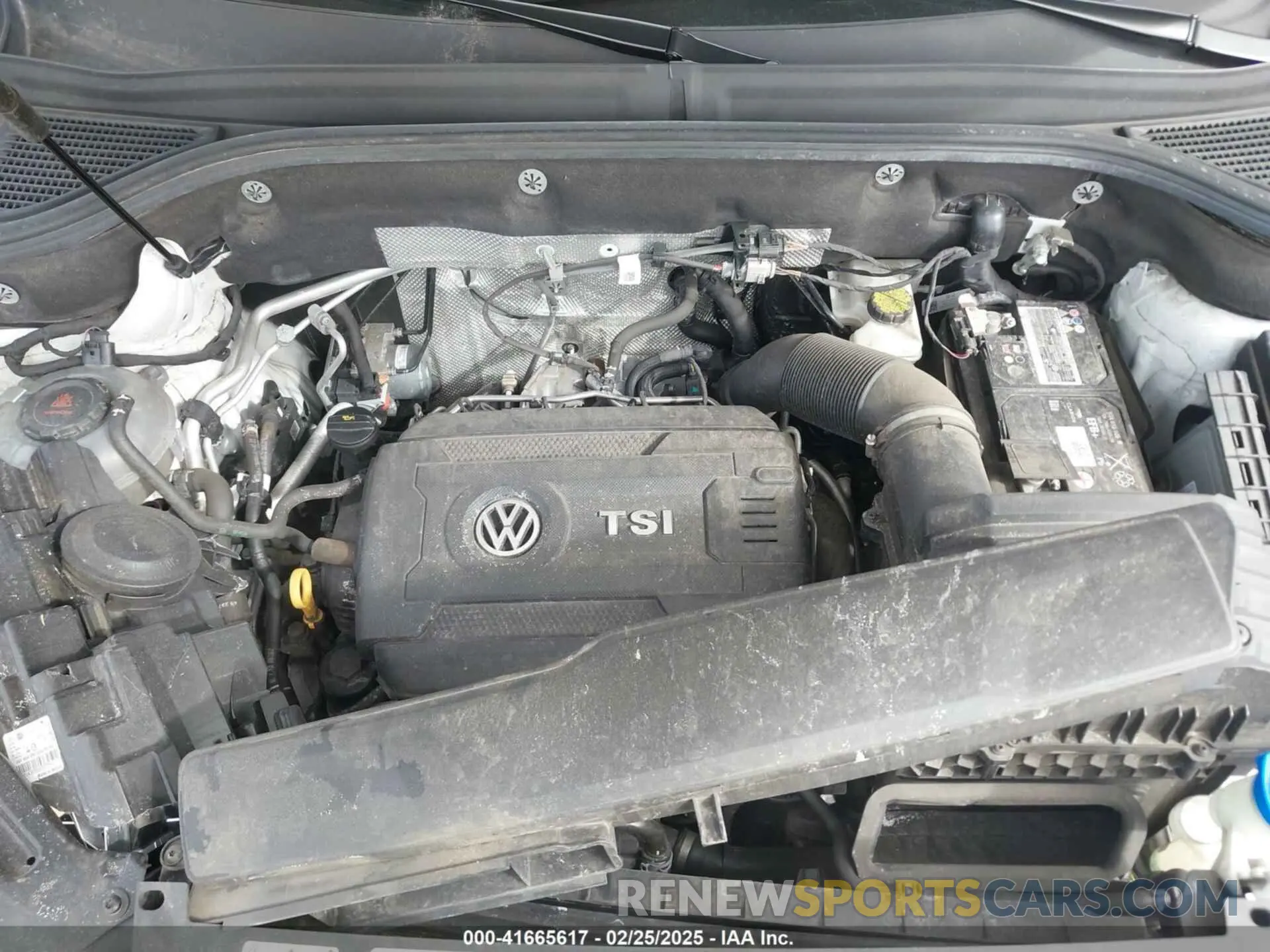 10 Photograph of a damaged car 1V2HP2CA2NC510661 VOLKSWAGEN ATLAS 2022