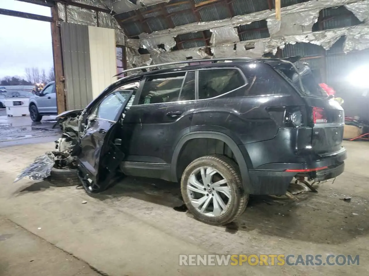 2 Photograph of a damaged car 1V2HP2CA3NC526867 VOLKSWAGEN ATLAS 2022