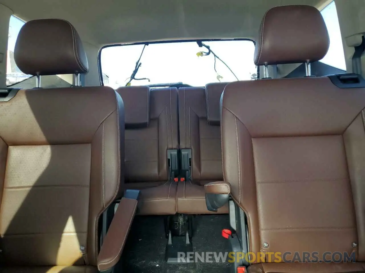 10 Photograph of a damaged car 1V2HP2CA5NC542097 VOLKSWAGEN ATLAS 2022