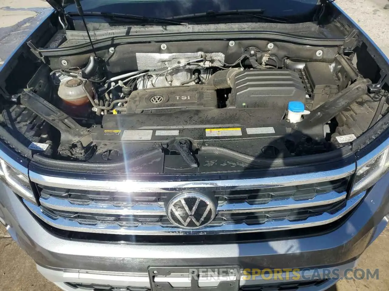12 Photograph of a damaged car 1V2HP2CA5NC542097 VOLKSWAGEN ATLAS 2022
