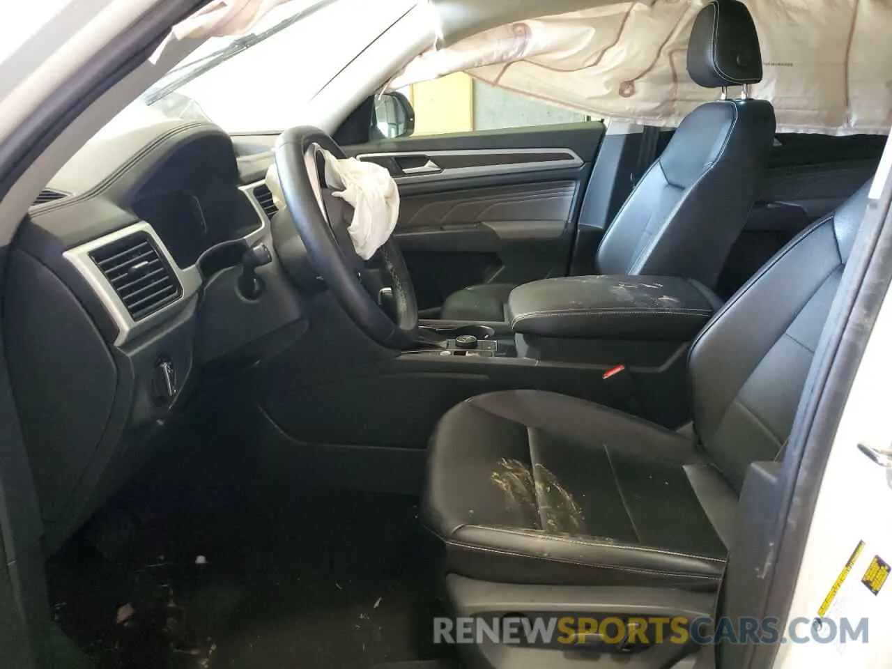 7 Photograph of a damaged car 1V2HR2CA3NC541041 VOLKSWAGEN ATLAS 2022