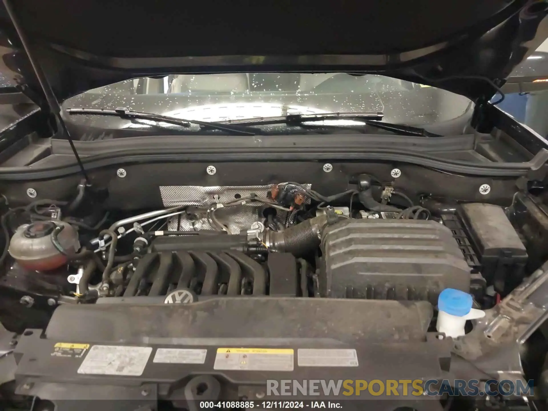 10 Photograph of a damaged car 1V2HR2CA3NC545414 VOLKSWAGEN ATLAS 2022