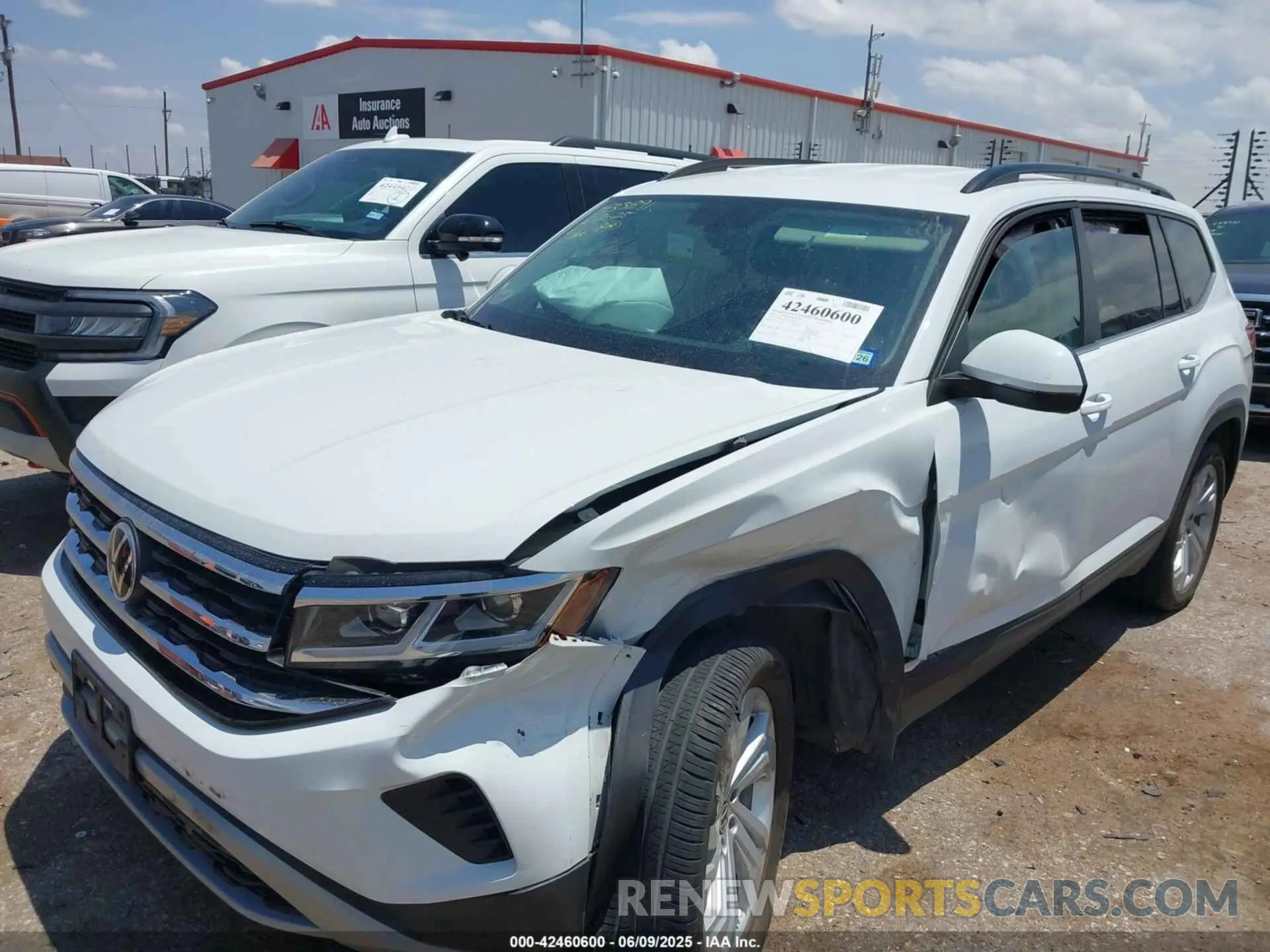2 Photograph of a damaged car 1V2HR2CA6NC513444 VOLKSWAGEN ATLAS 2022