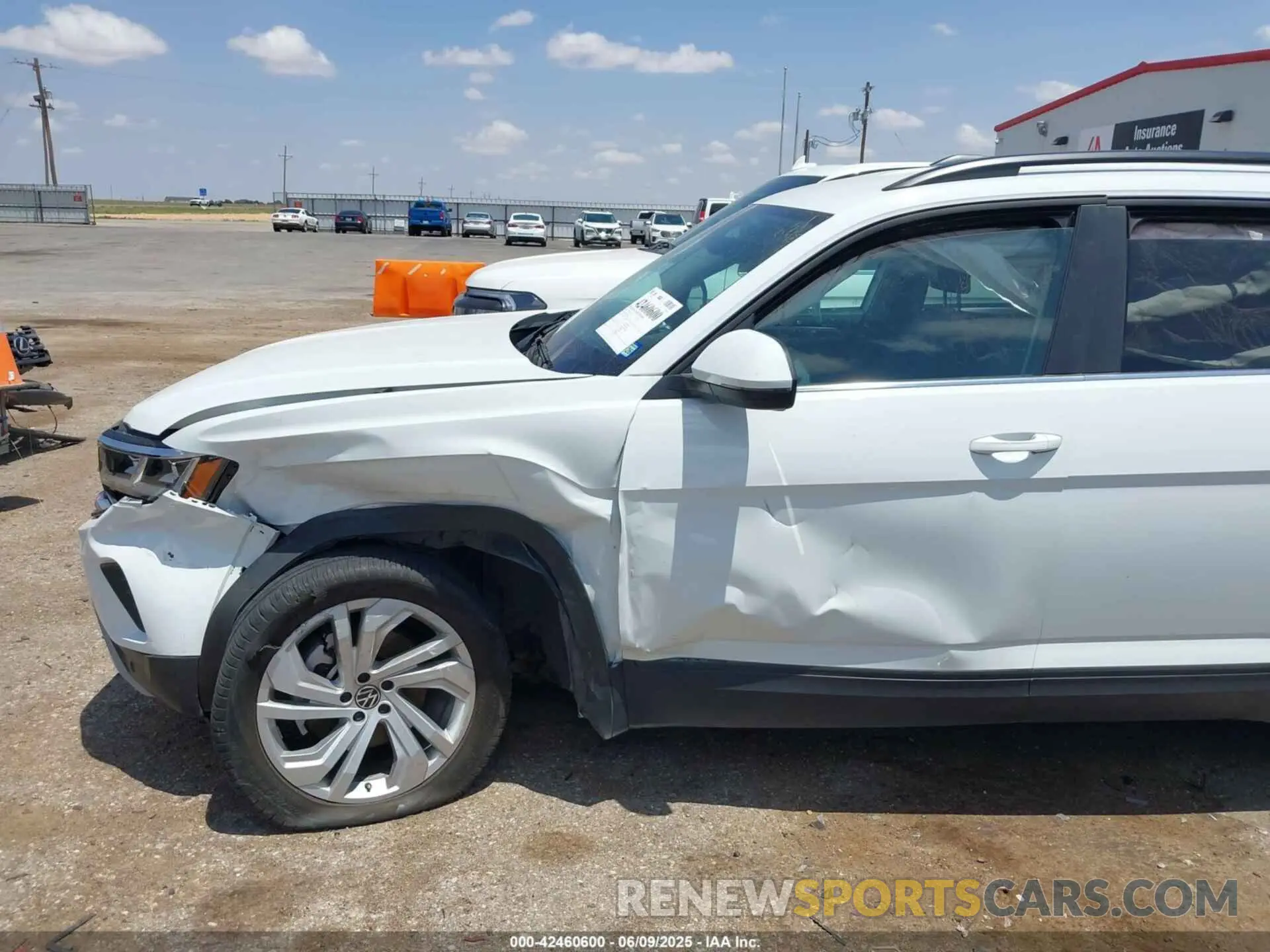6 Photograph of a damaged car 1V2HR2CA6NC513444 VOLKSWAGEN ATLAS 2022