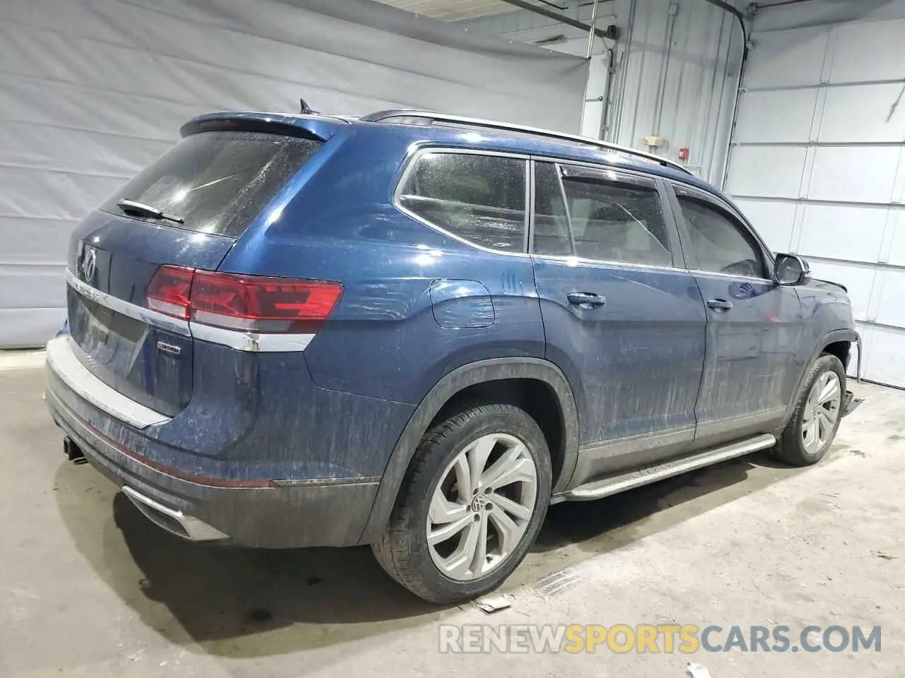 3 Photograph of a damaged car 1V2HR2CA7NC537753 VOLKSWAGEN ATLAS 2022