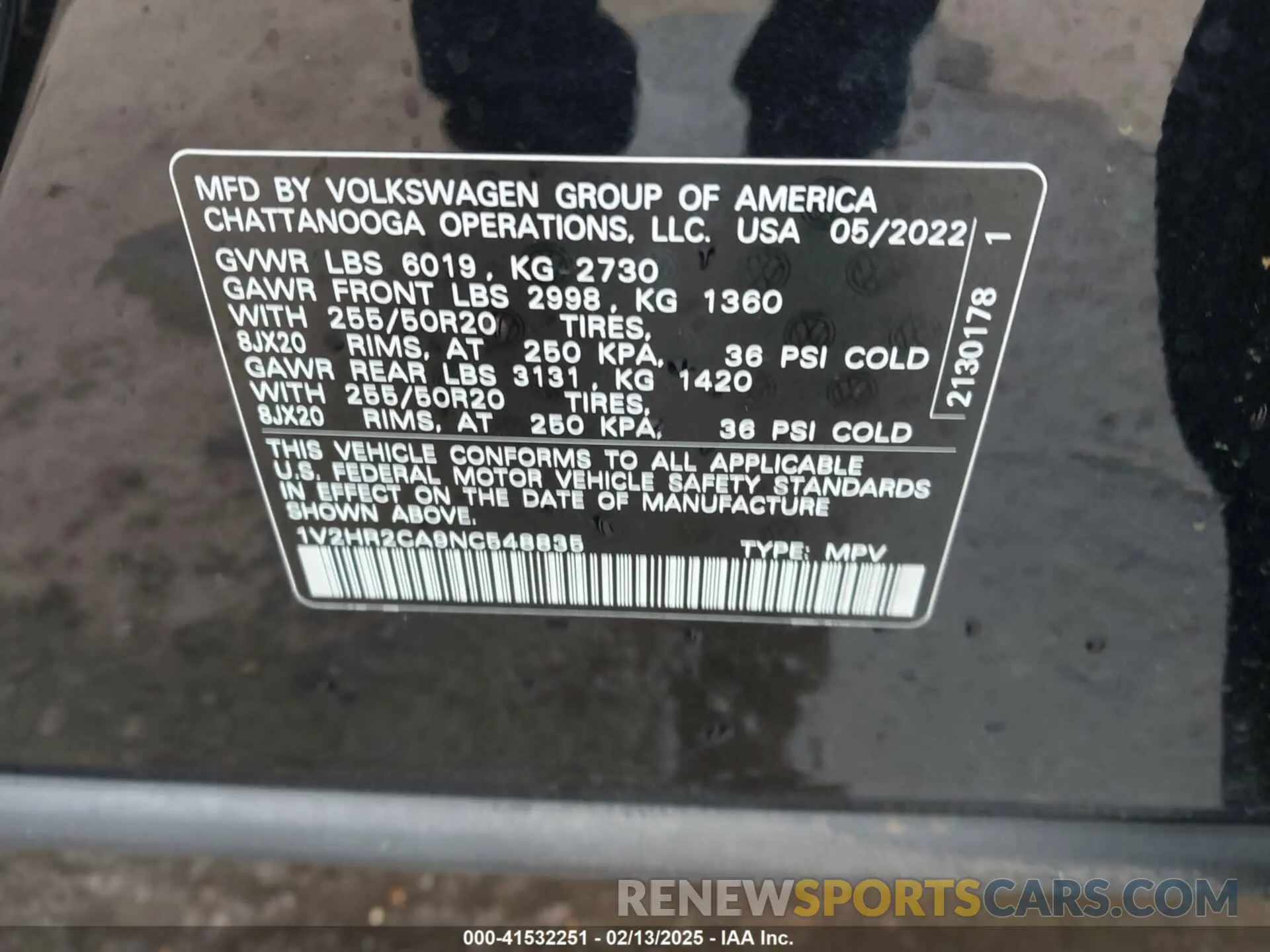 9 Photograph of a damaged car 1V2HR2CA9NC548835 VOLKSWAGEN ATLAS 2022