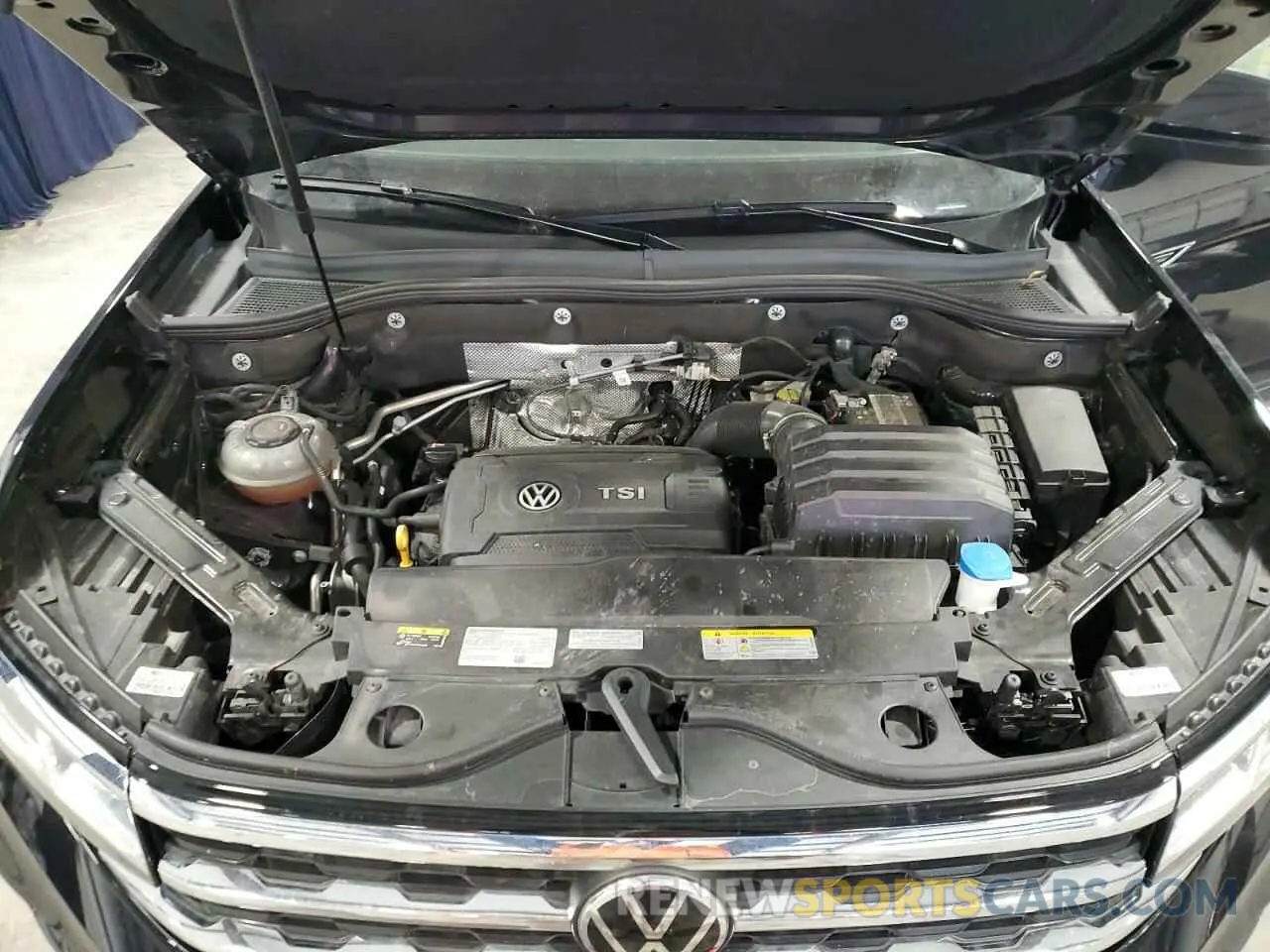 12 Photograph of a damaged car 1V2JC2CA8NC222592 VOLKSWAGEN ATLAS 2022