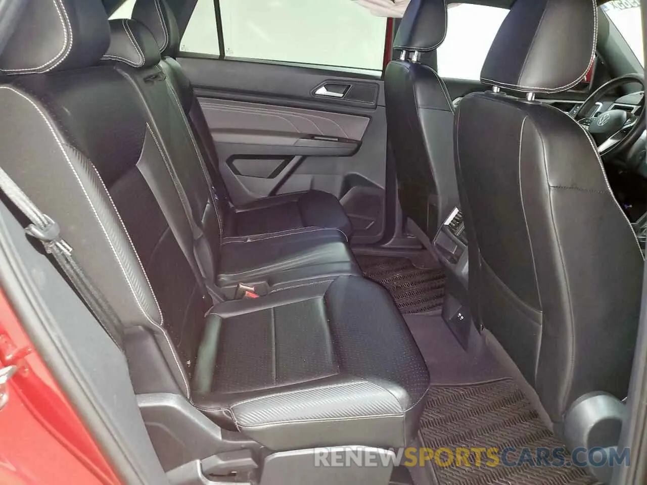 11 Photograph of a damaged car 1V2JE2CA6NC225324 VOLKSWAGEN ATLAS 2022