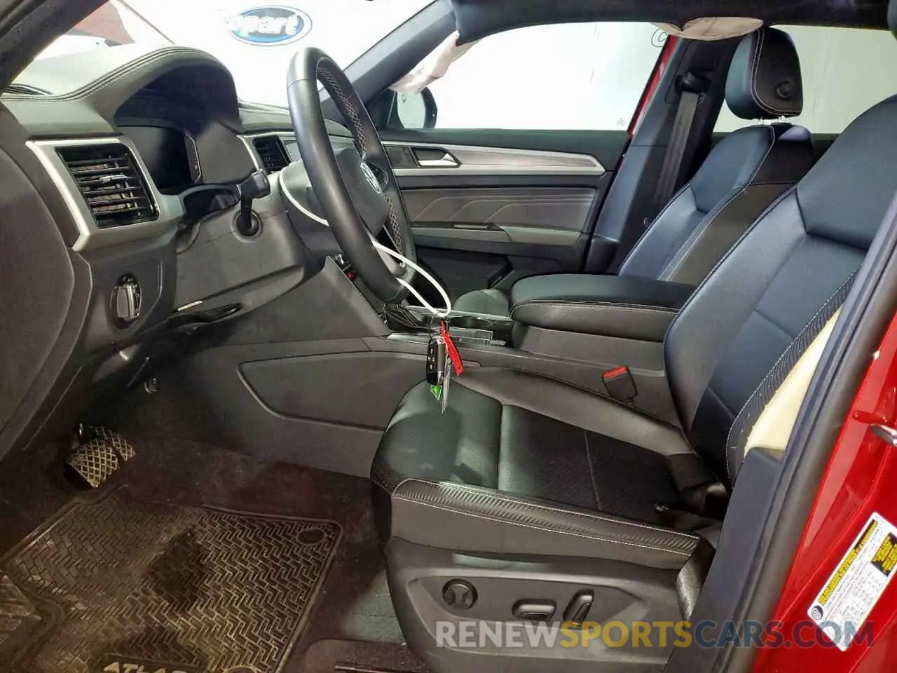 7 Photograph of a damaged car 1V2JE2CA6NC225324 VOLKSWAGEN ATLAS 2022