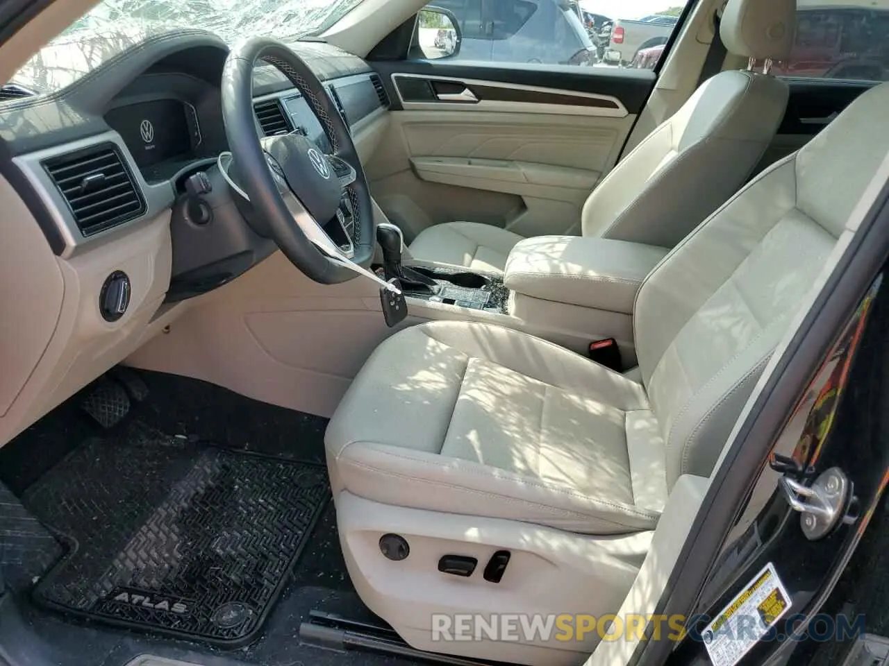 7 Photograph of a damaged car 1V2JP2CA5NC545521 VOLKSWAGEN ATLAS 2022