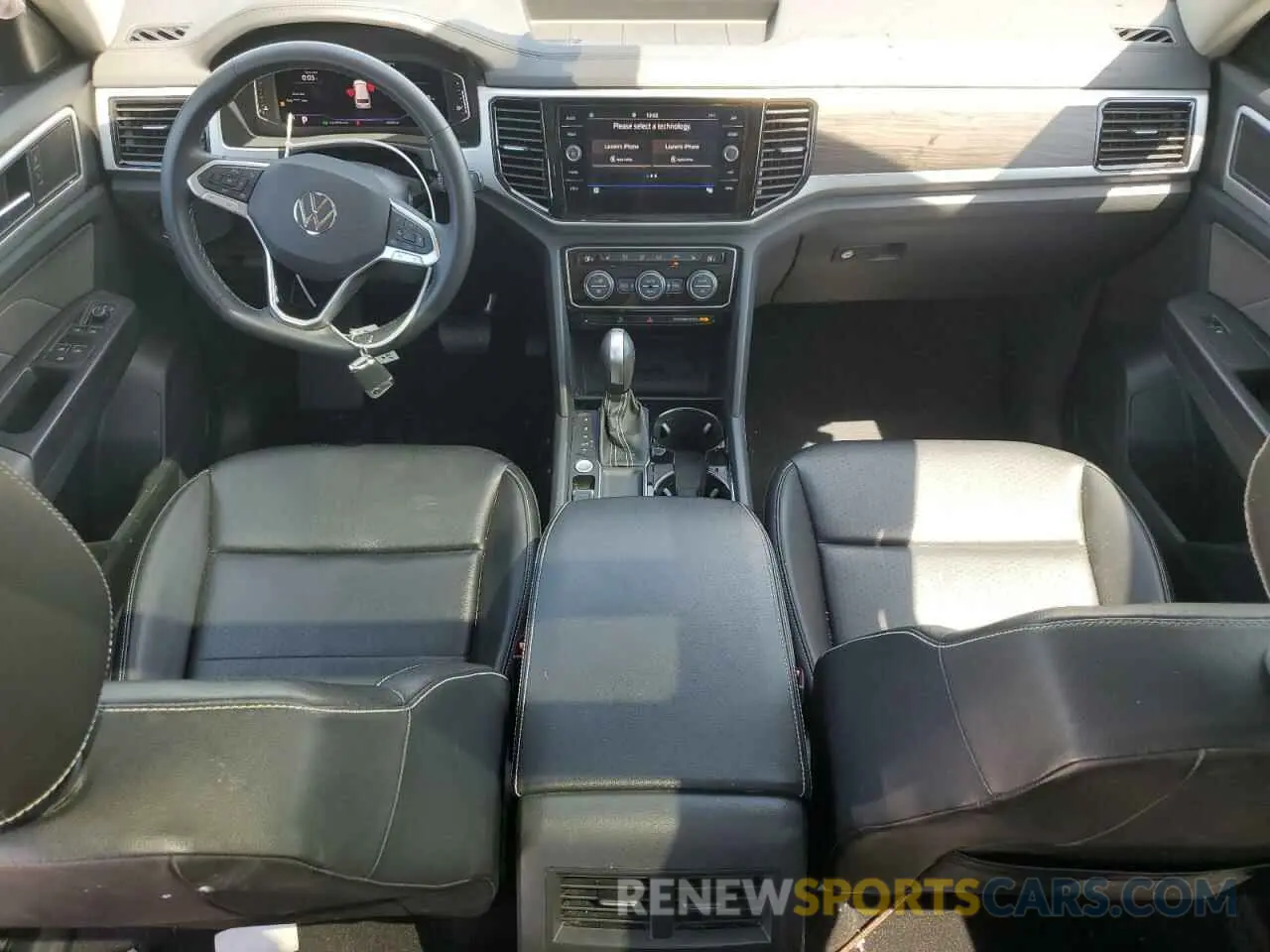 8 Photograph of a damaged car 1V2JR2CA0NC546229 VOLKSWAGEN ATLAS 2022