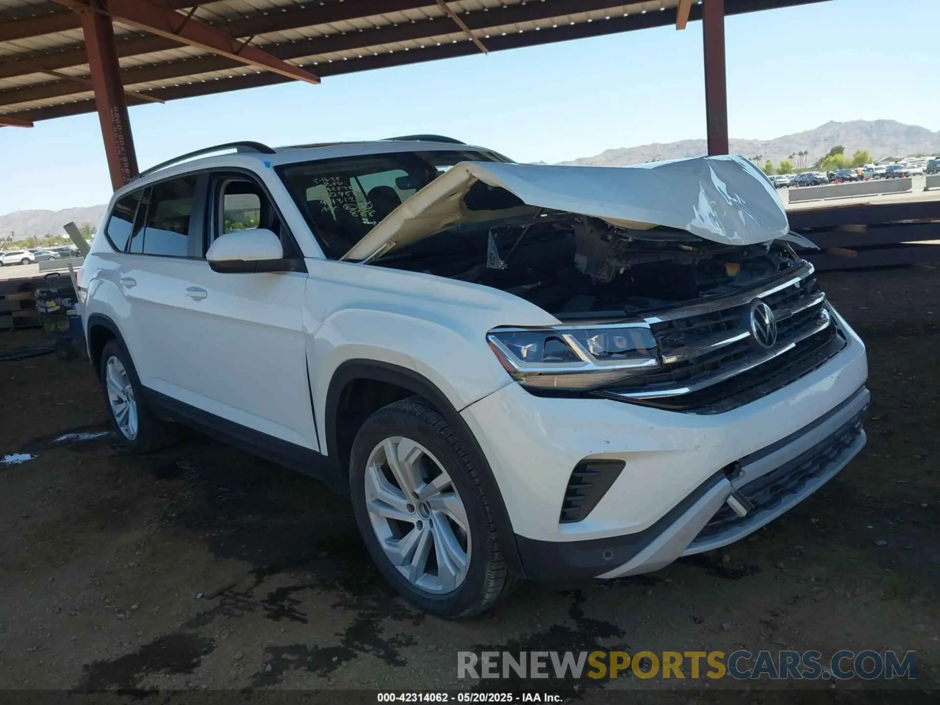 1 Photograph of a damaged car 1V2JR2CA0NC550958 VOLKSWAGEN ATLAS 2022